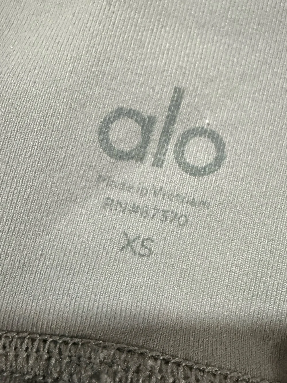 Alo Yoga High Rise Moto Leggings Purple Dusk Gray Alosoft XS Athletic Wear